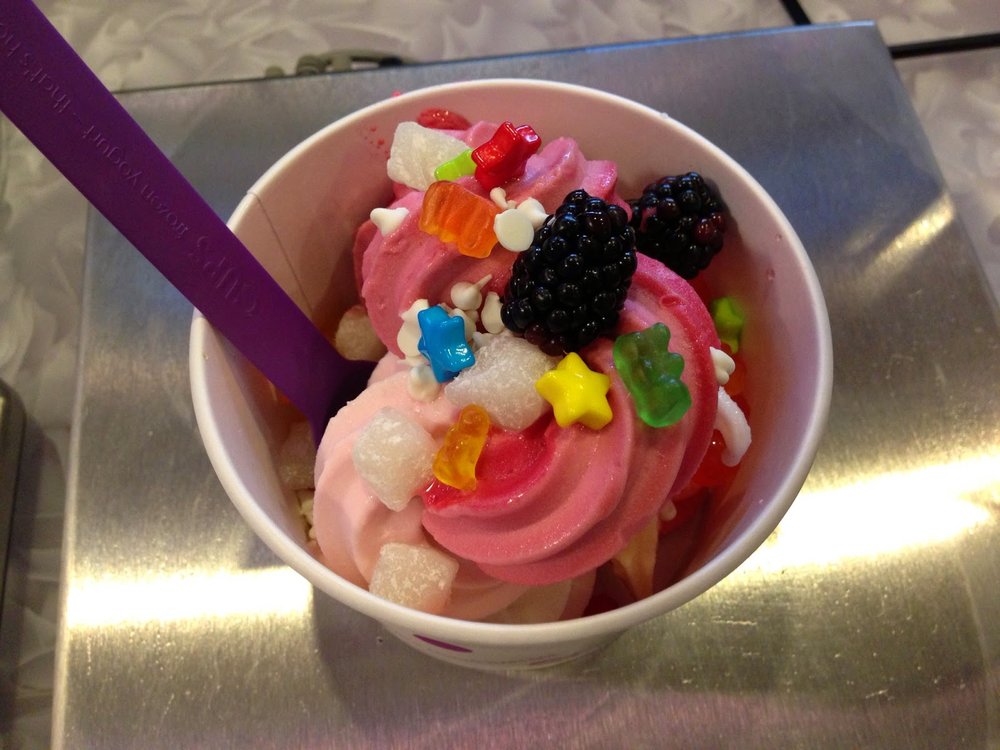 RECAP: CUPS Grand Opening @ShopWestminster | @CUPSfroyo #froyo #Giveaways end 8/18